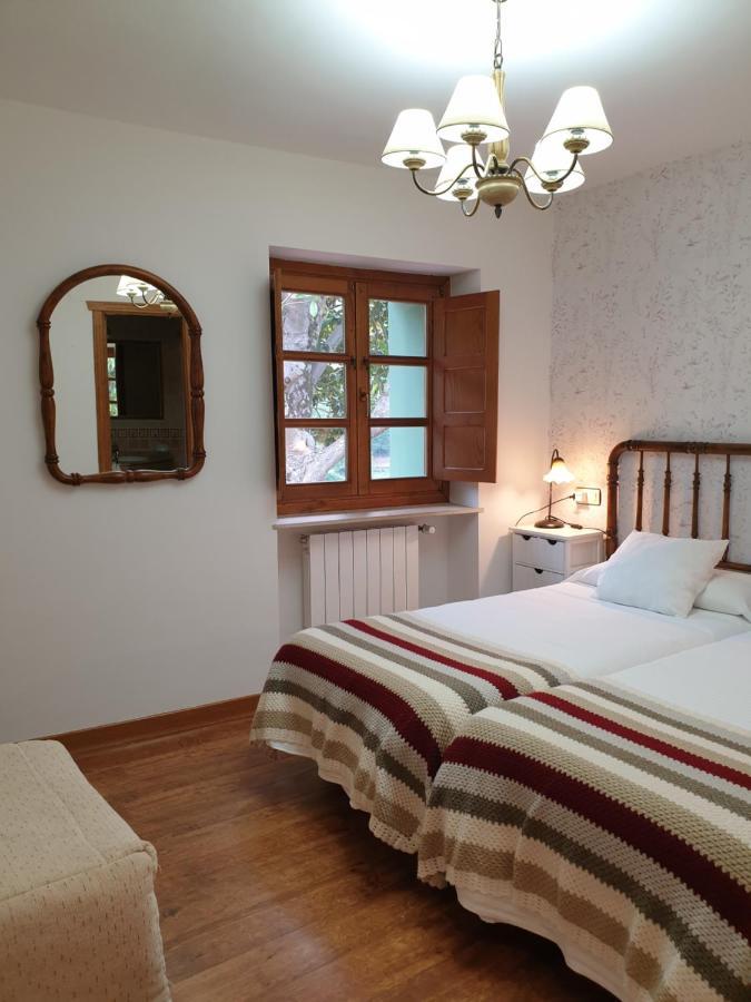 Casa Rural La Pumarada De Limes Cangas De Narcea Exterior foto
